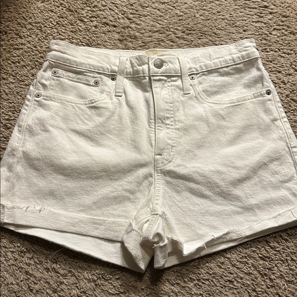 Madewell Pants - Madewell high rise white denim short size 28